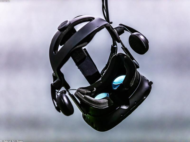 AR/VR Game Development: Transforming Player Experiences